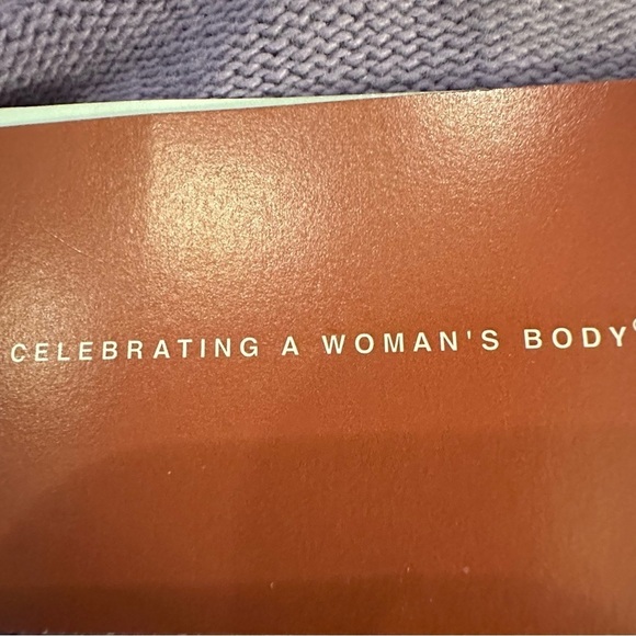 Emme Lightweight Allure Sweater Plus Size 2 Lilac V Neck Crocheted Details NWT - Picture 8 of 16